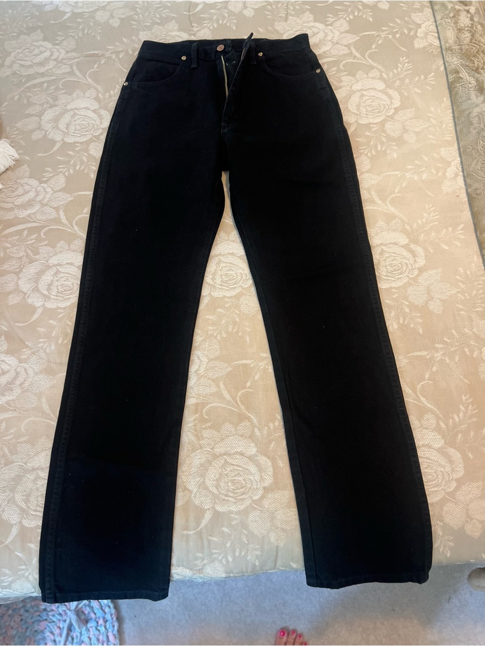 Wrangler Women’s High Waisted Black Straight Jeans